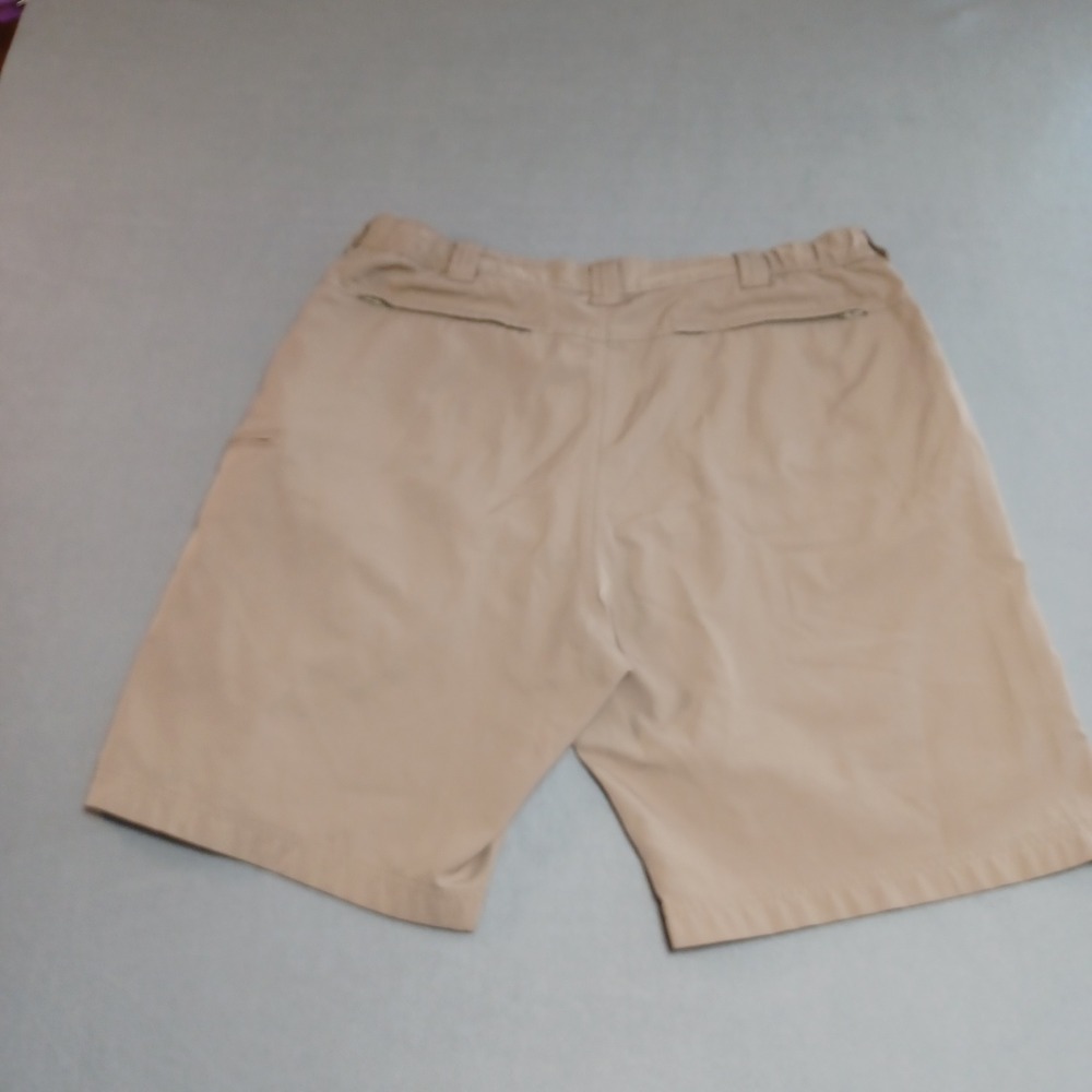 Wrangler Mens Outdoor Utility Shorts Tan Khaki NW926DS Size 40 Hiking Fishing - Picture 2 of 10